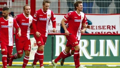  德甲黑马柏林联合领跑，改写联赛传统格局  